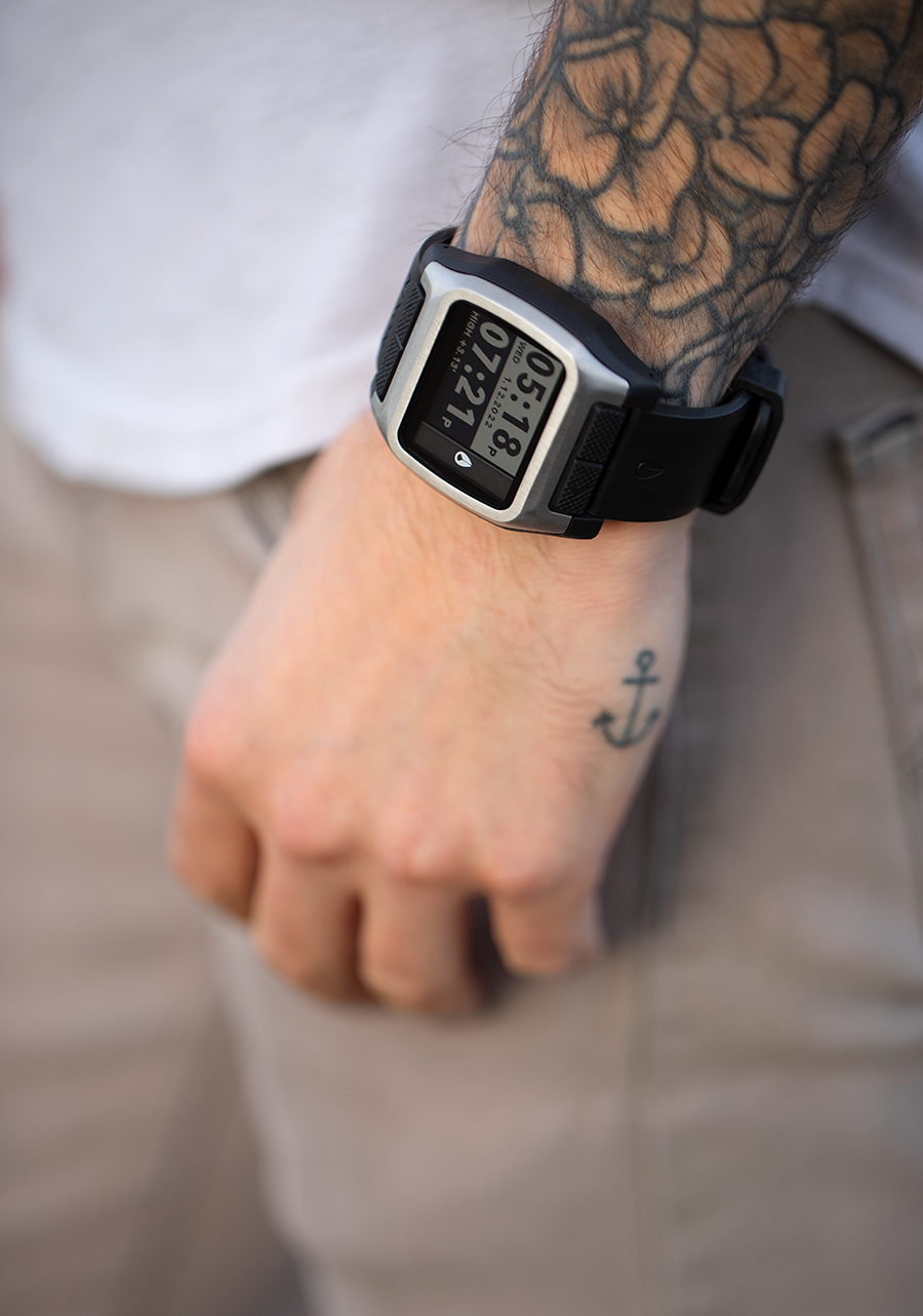 High Tide Watch | Silver / Black | Digital – Nixon CA High Tide Watch | Silver / Black | Digital – Nixon CA
