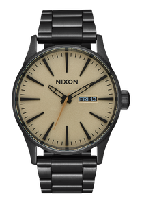 Sentry Dial - Gold Sunray / Black Numeric View 2